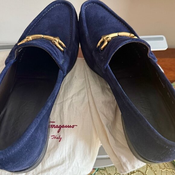 Men's SALVATORE FERRAGAMO Deep Navy Blue Suede Loafers, Gold, Sz US 9.5D, RT$795 - Picture 4 of 8
